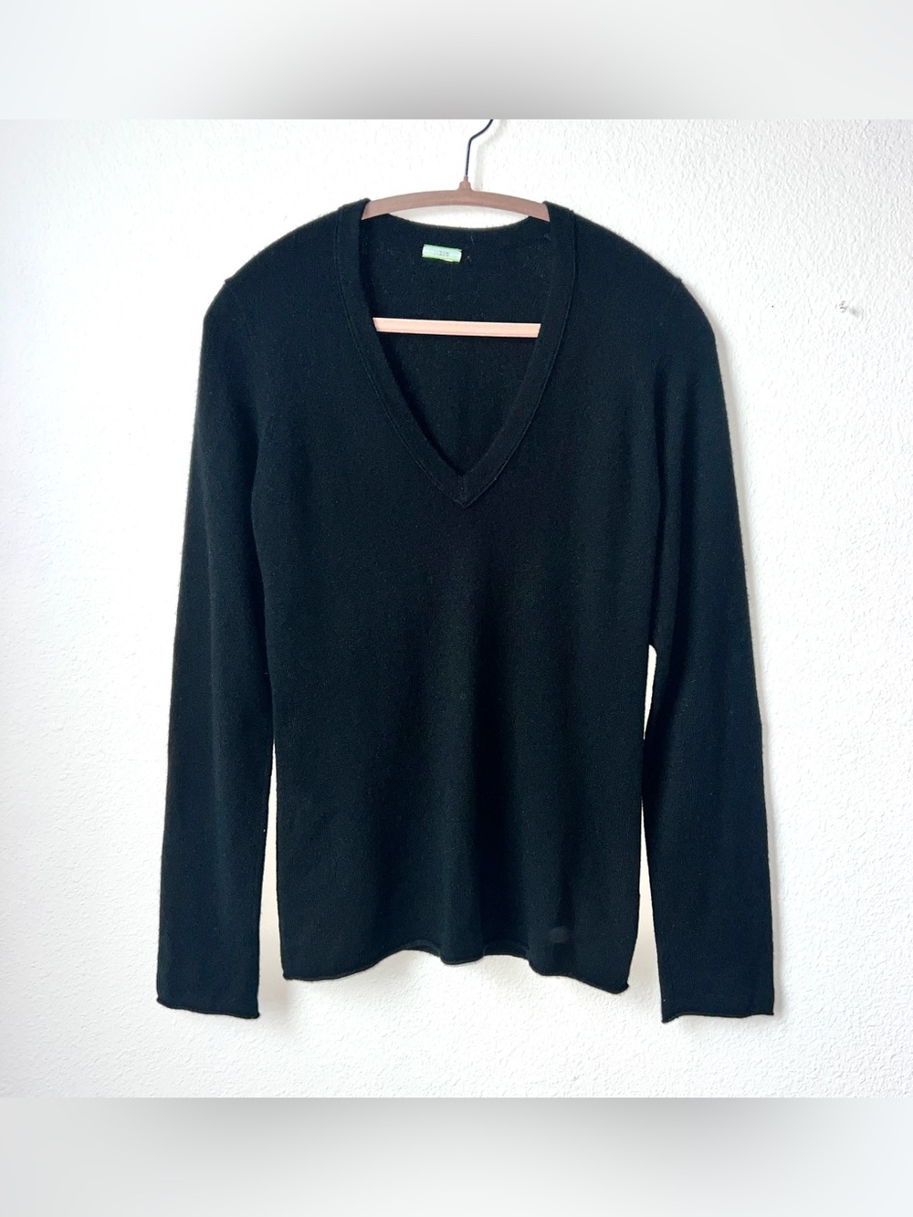 J.Crew Vintage Deep V-Neck Black Long Sleeve Cashmere Wool Blend Knit Sweater M?